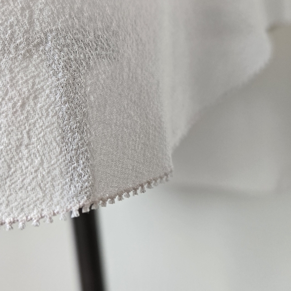 Aritzia BABATON Ainsley Silk Sleeveless Blouse - Picture 7 of 8